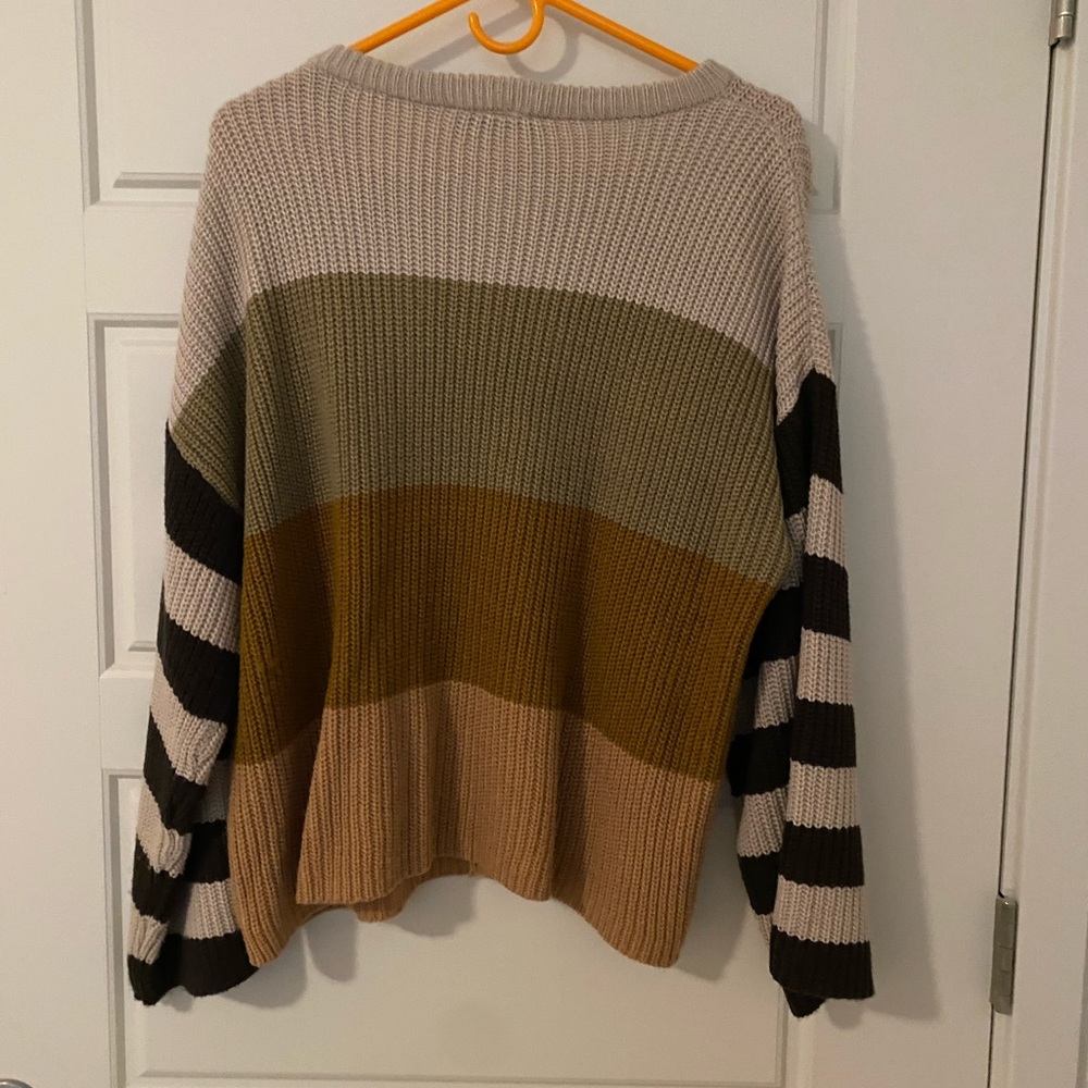 Color Block Sweater - Picture 2 of 2